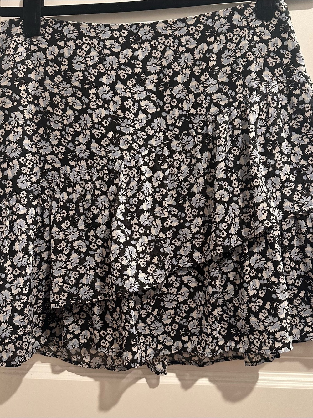 Dynamite Black and White Floral Tiered Mini Skirt